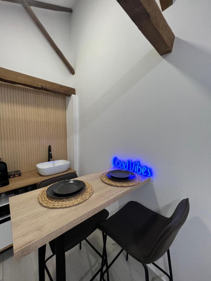 Suites Chic Herencia Bagian luar foto